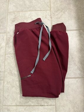FIGS Jogger Scrub Pants